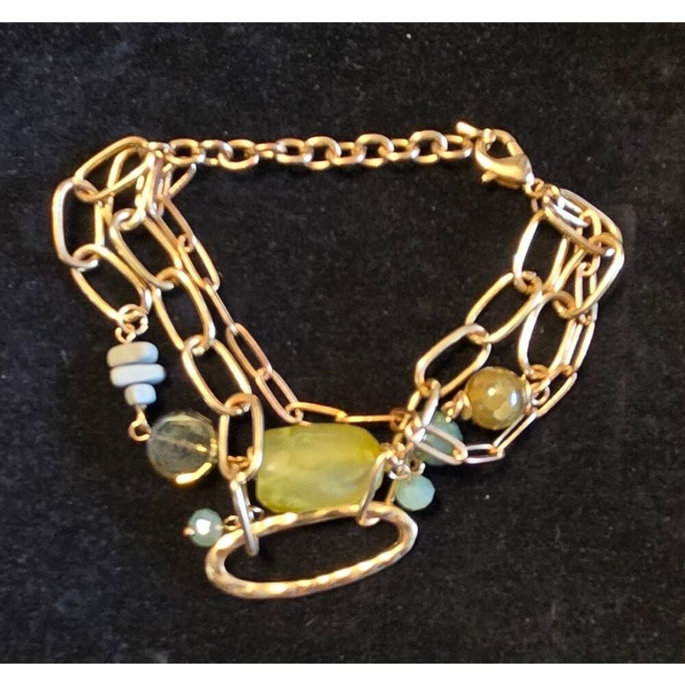 Unmarked Gold Multi-Chain Bracelet With Beads in Green and Yellow Tones